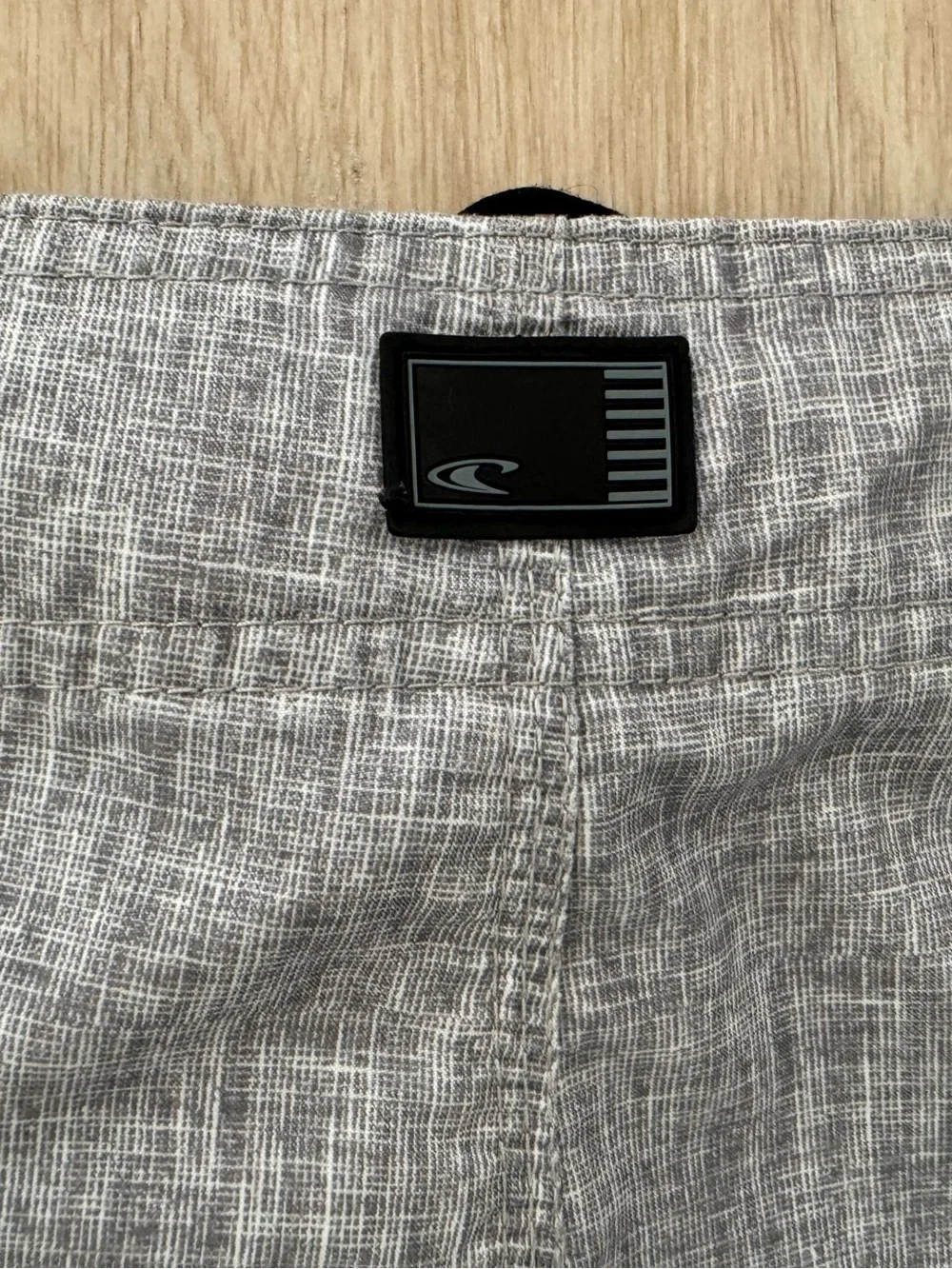 Mens O’Neill gray blue stripe board shorts surf swim trunks size 32 unlined